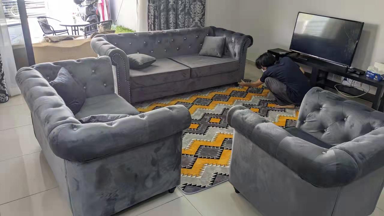 Classic Chesterfield Sofa Set gallery photo