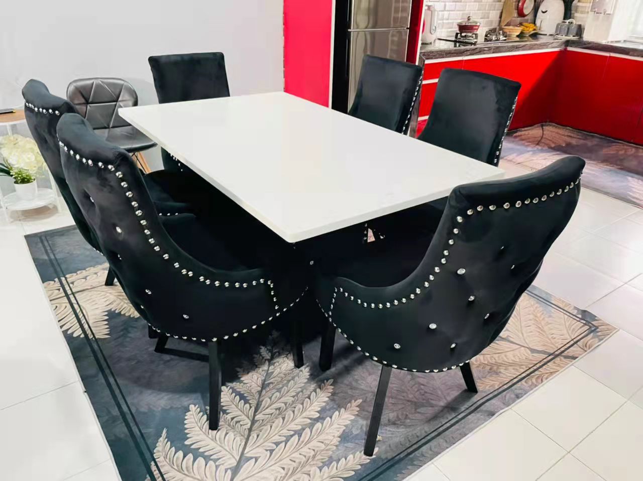 Classic Premium Dining Set gallery photo