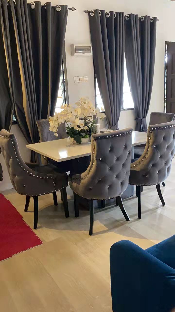 Classic Premium Dining Set gallery photo