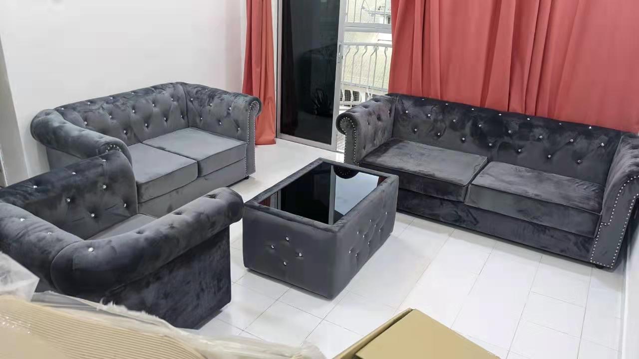Classic Chesterfield Sofa Set gallery photo