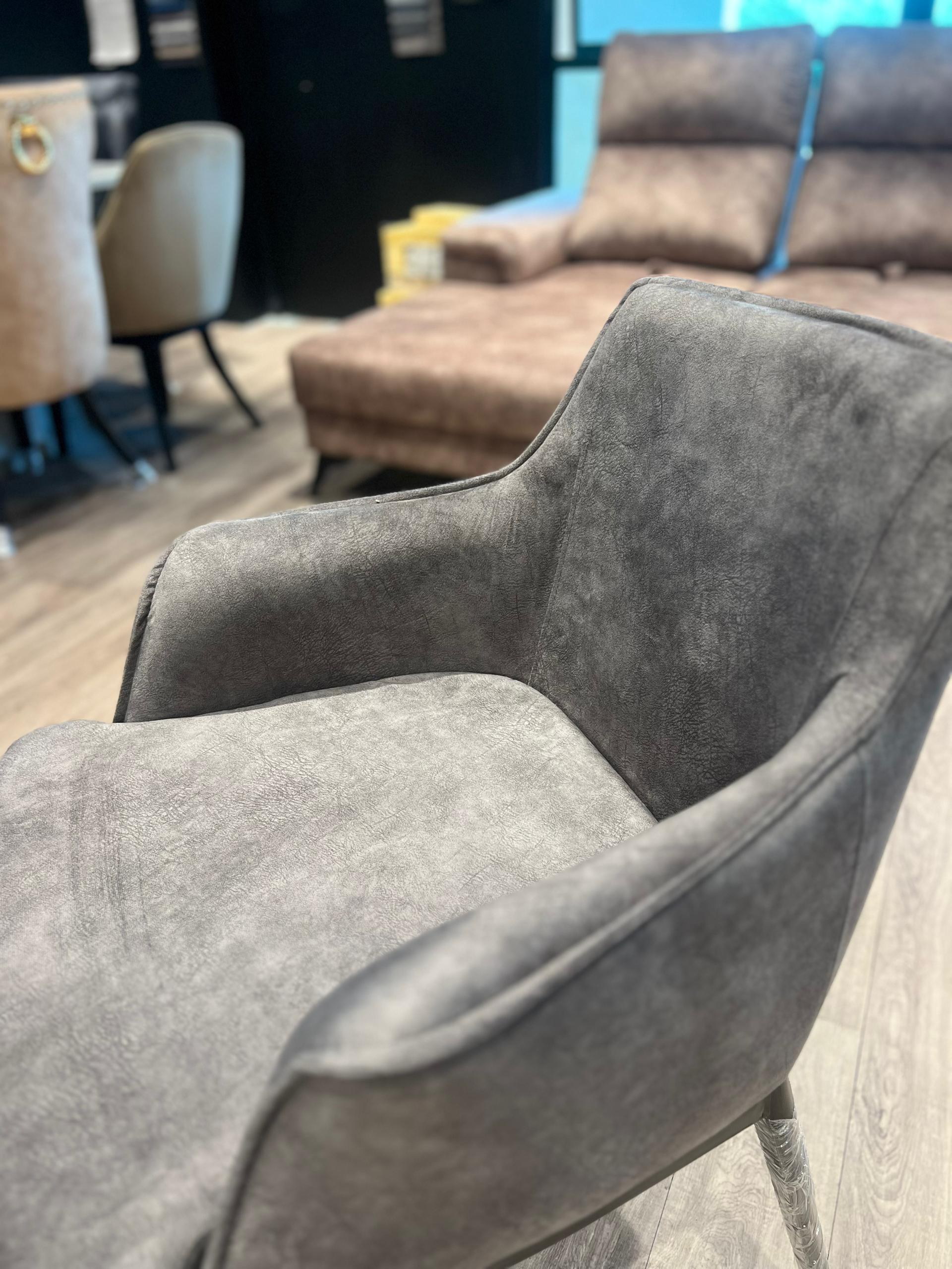 Low Rest Dining Chair lifestyle image