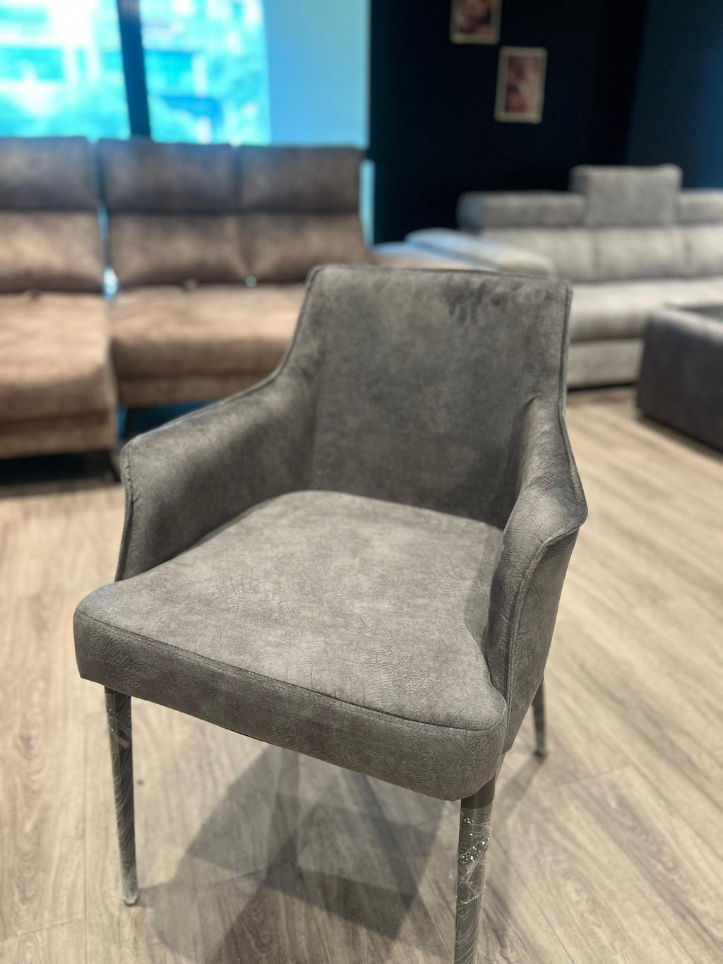 Low Rest Dining Chair styled interior view