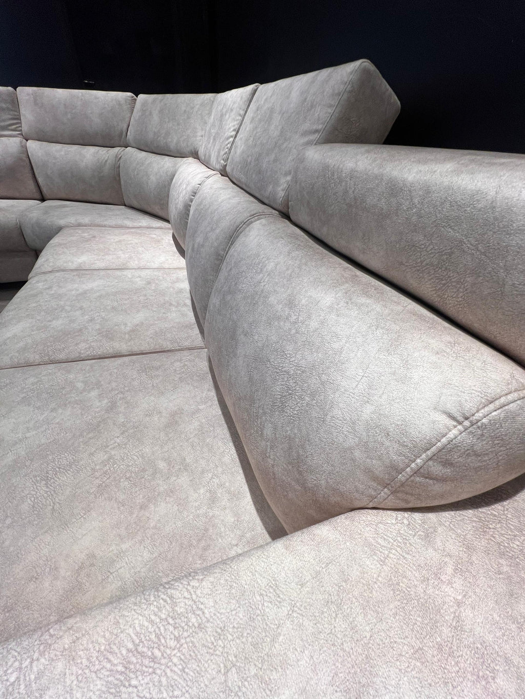 Grand Corner Sofa gallery photo