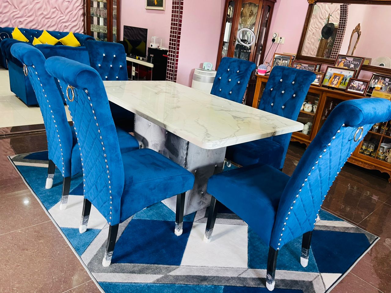 Classic Dining Set gallery photo