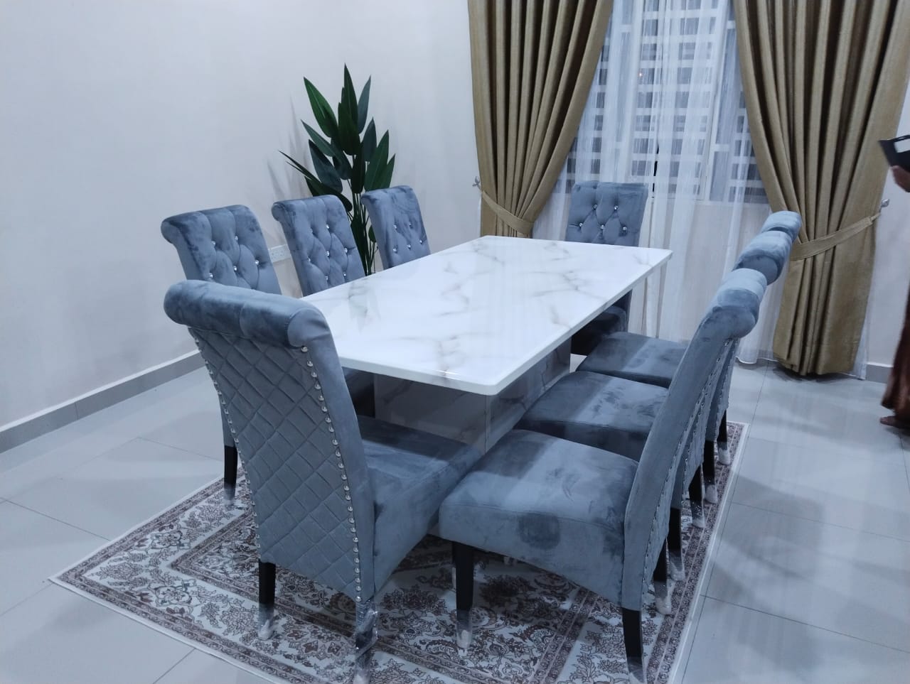 Classic Dining Set home setting image