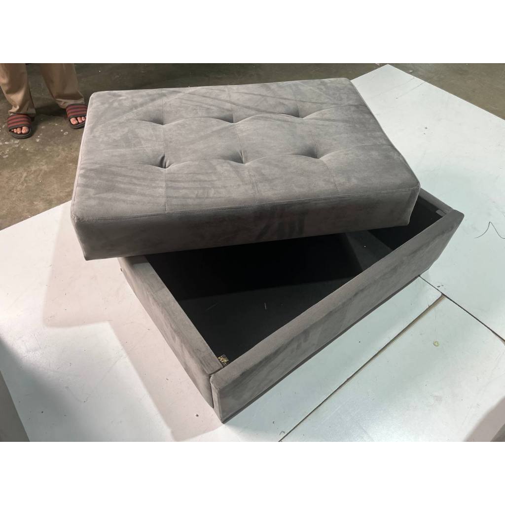 Grayson Corner Sectional Sofa with Storage Ottoman room setting