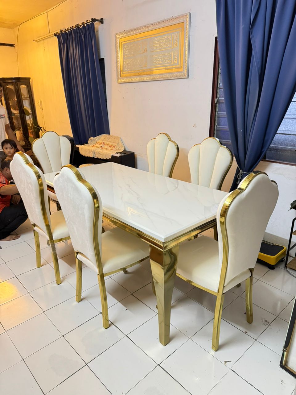 Mermaid Marble Dining Set (C228)