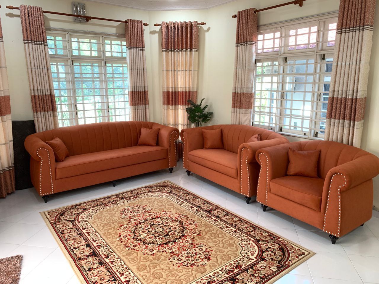 Royal Shell Sofa Set gallery photo