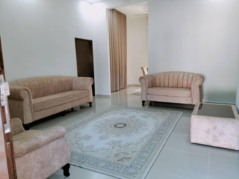 Royal Shell Sofa Set gallery photo