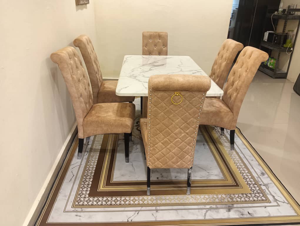 Classic Dining Set gallery photo