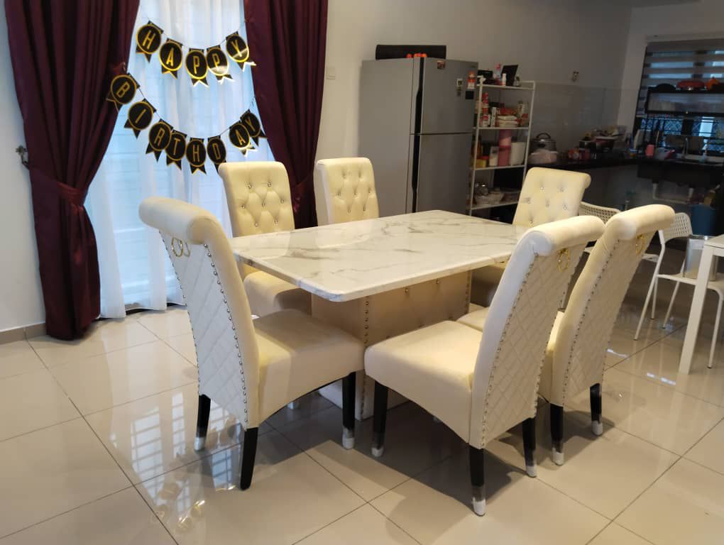 Classic Dining Set gallery photo