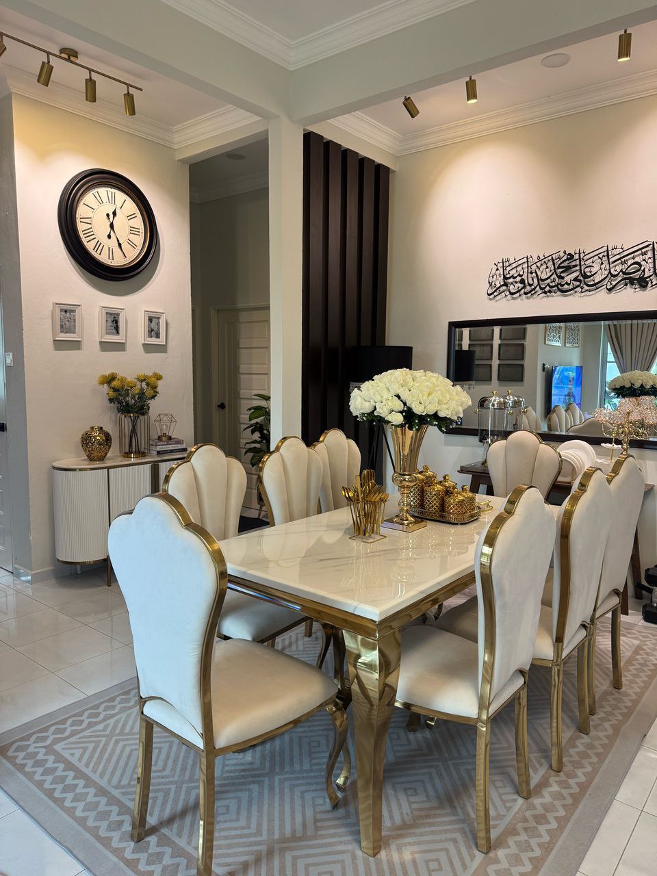 Mermaid Marble Dining Set gallery photo