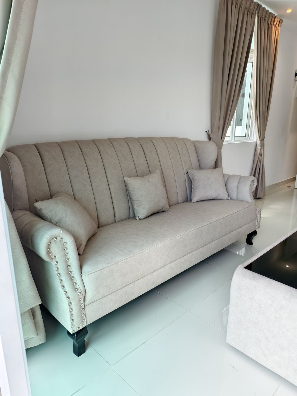 Ella Sofa Set alternate lifestyle view