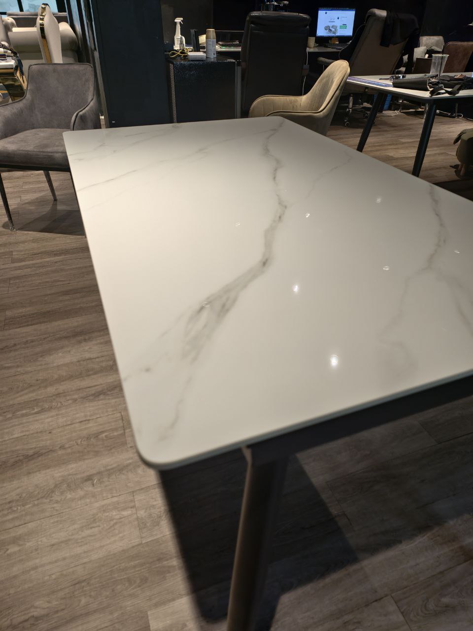 Mello Dining Set gallery photo