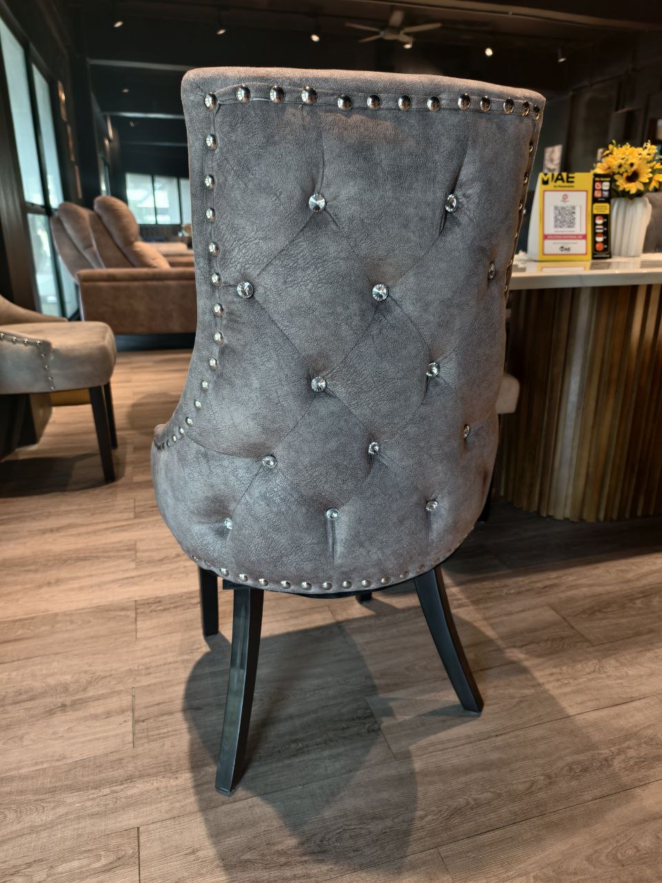 Classic premium dining chair back view with diamond tufting