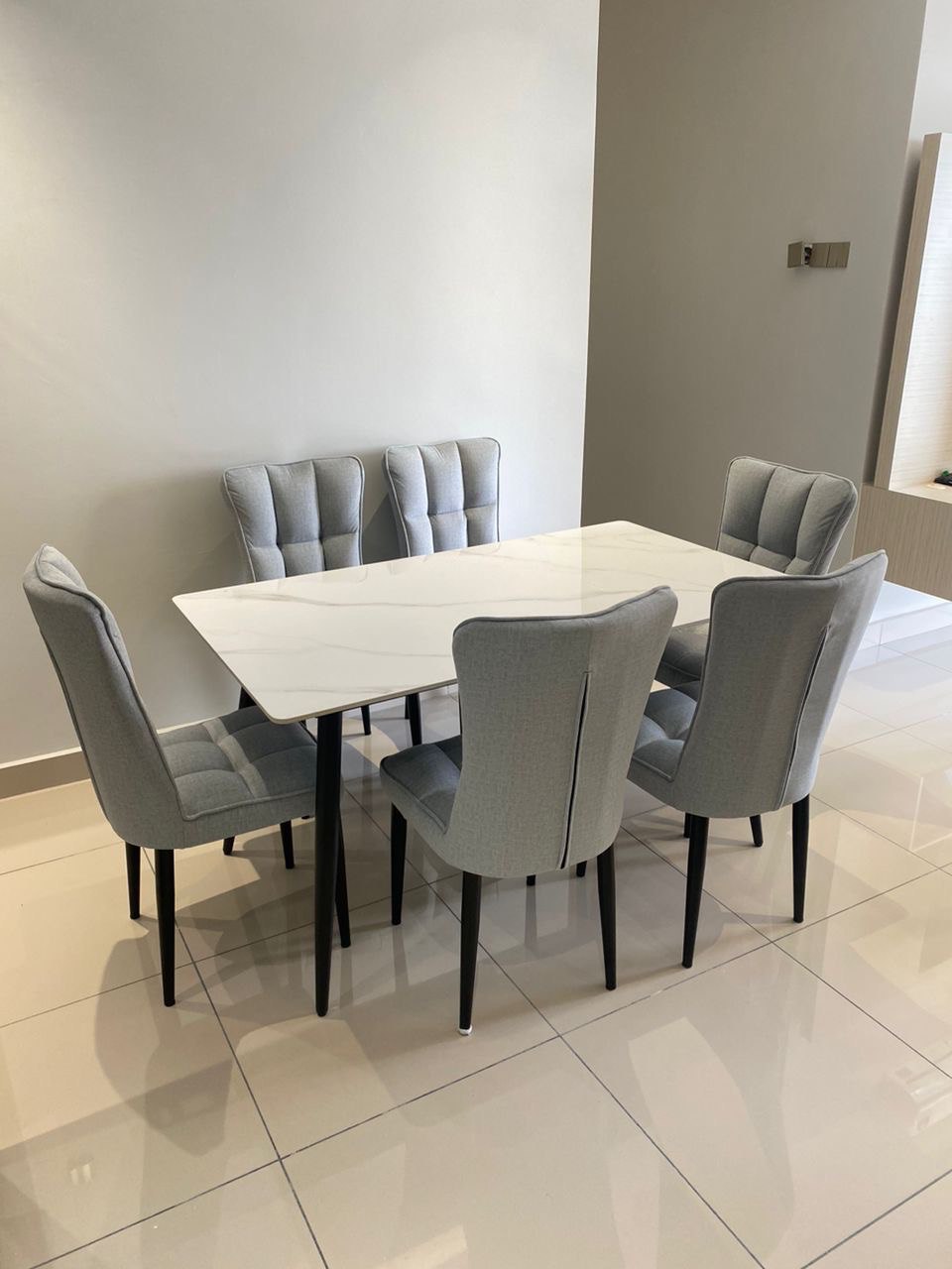 Mello Dining Set gallery photo