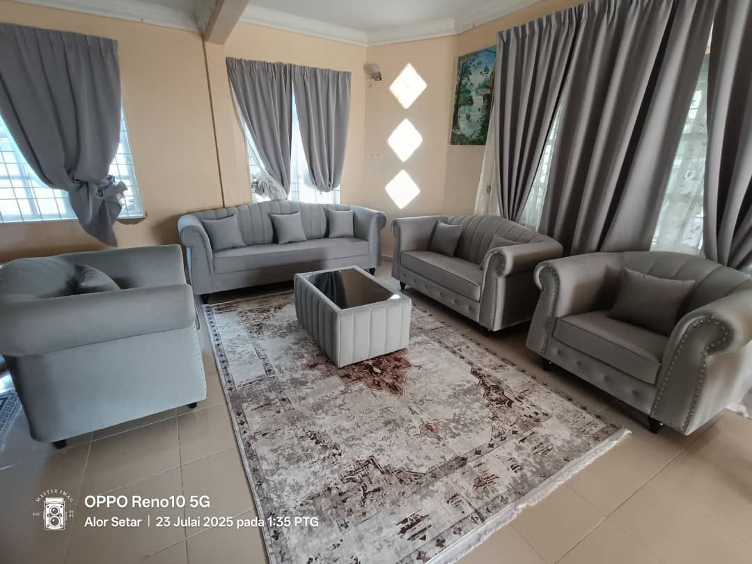 Royal Shell Sofa Set gallery photo