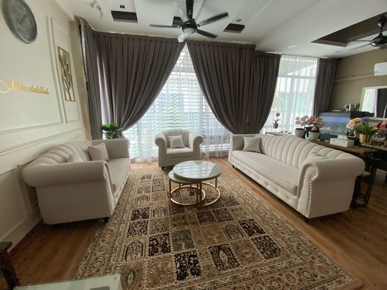 Royal Shell Sofa Set gallery photo