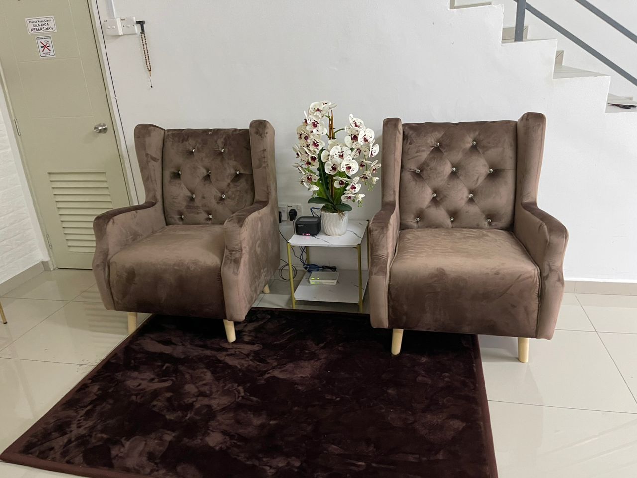 Classic Wing Chair angled room view